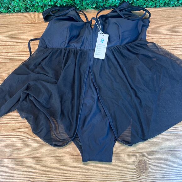 NWT Beach Sissi Fly Away Draped Black Swimsuit Size XL - Picture 6 of 9